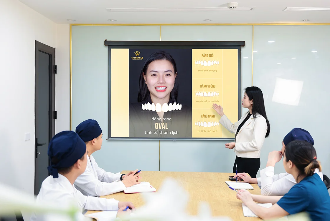 CEO Bui Bich Uyen leading a discussion with the medical team