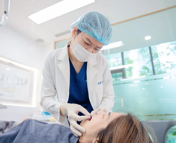 Care During Orthodontic Treatment: Hygiene, Food, Appliance Problems and Reviews